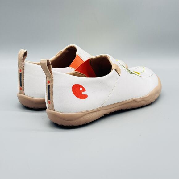 UIN Shoes Womens 5.5 White Canvas Toledo Dog Girl Art Walking Travel Slip On - Picture 9 of 13